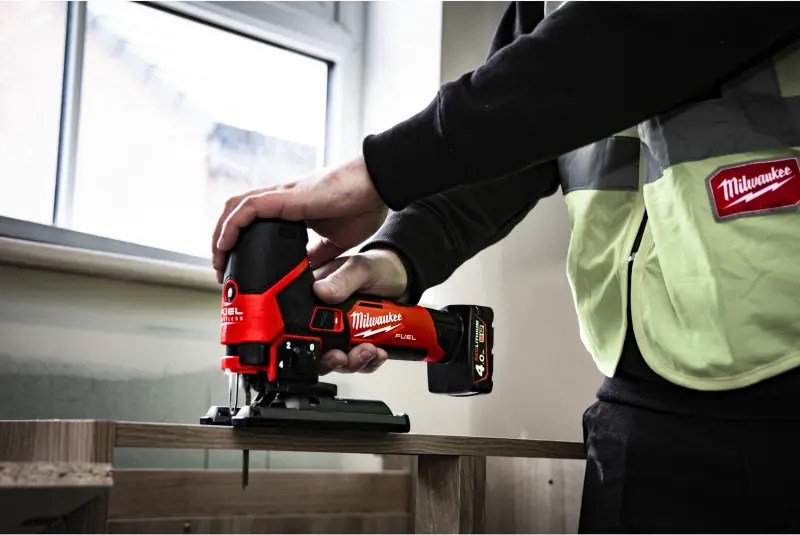 Aku přímočará pila Milwaukee M12 FJS-0 (bez aku) 4933493347 (MI4933493347)